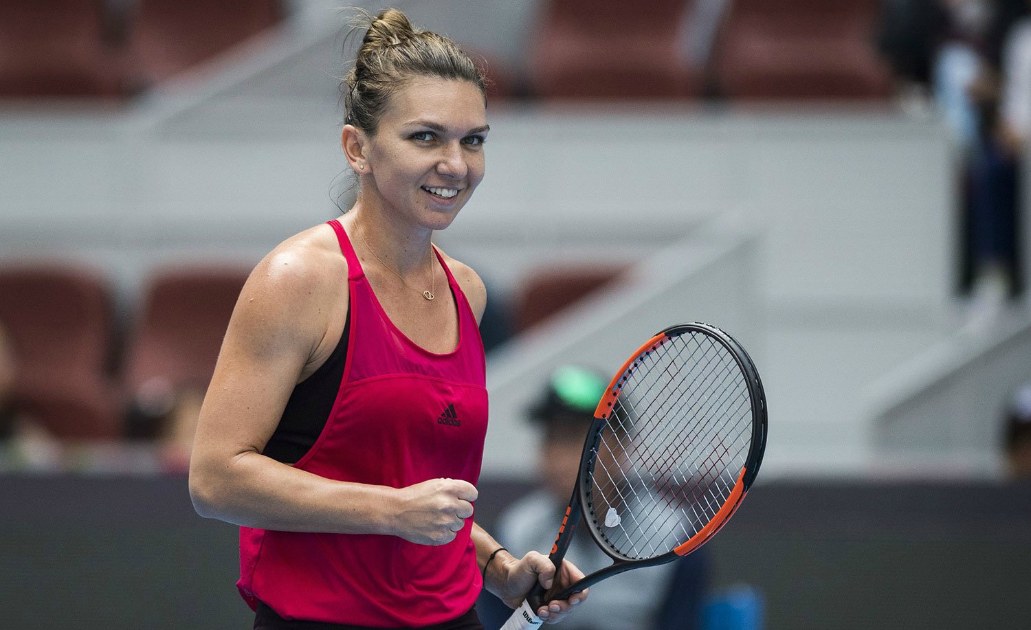 Simona Halep Este Noul Num R Al Tenisului Feminin Simona I Ia Revan A Cu Ostapenko Devine