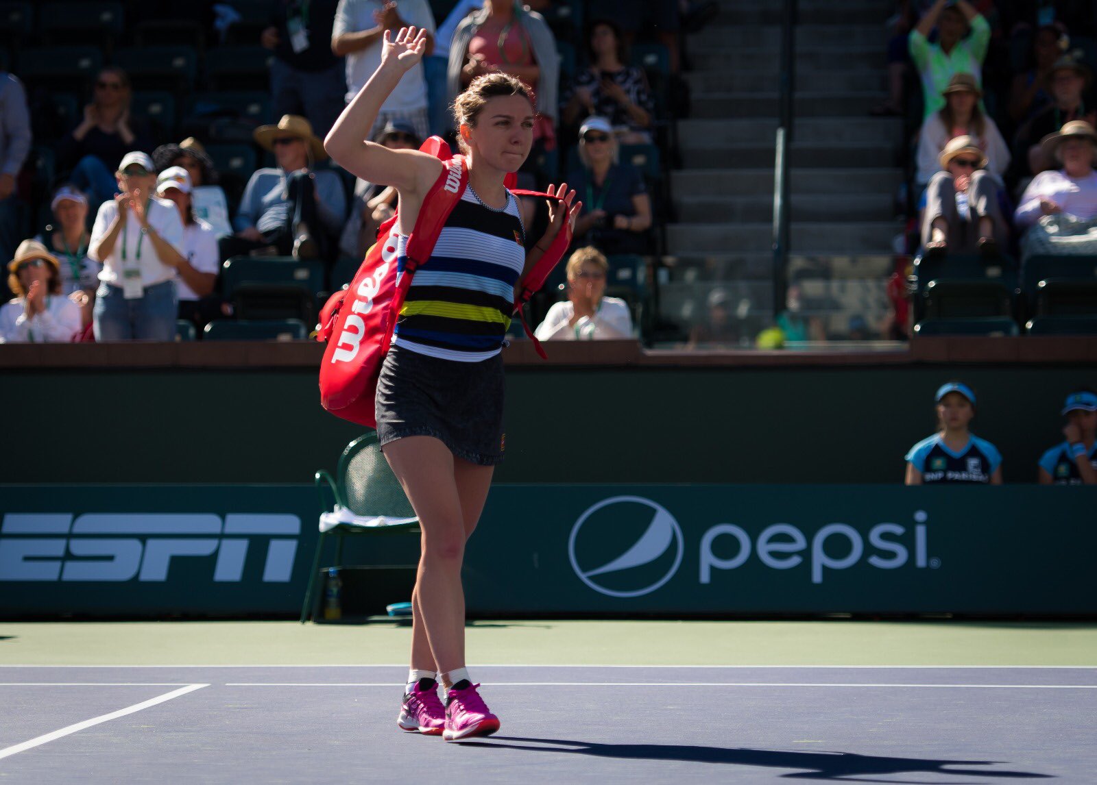 Simona Halep s-a retras de la Indian Wells, nerefăcută încă după